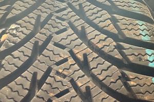 Treno gomme invernali 205/45r16