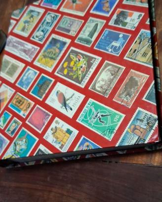 ALBUM FRANCOBOLLI VARI