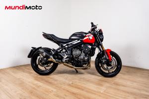 TRIUMPH TRIDENT 660 - 2025