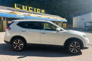 Nissan - X Trail - 1.6 turbo diesel