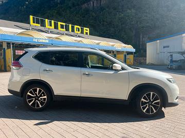 Nissan - X Trail - 1.6 turbo diesel