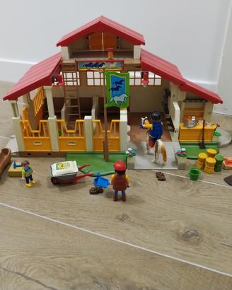 Maneggio Playmobil Cavalli