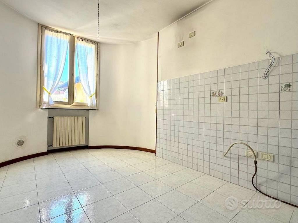 Apartment in Massa, Ponticello, San Carlo - Altro