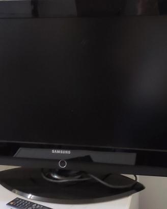 Televisore Samsung 32"/40" LCD Vintage (Anno 2006)