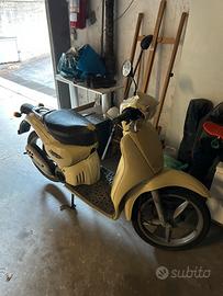 aprilia scarabeo