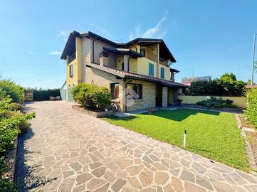 PORZIONE DI BIFAMILIARE A SORBOLO