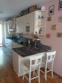 CUCINA LUBE IN MASSELLO E PIETRA NATURALE