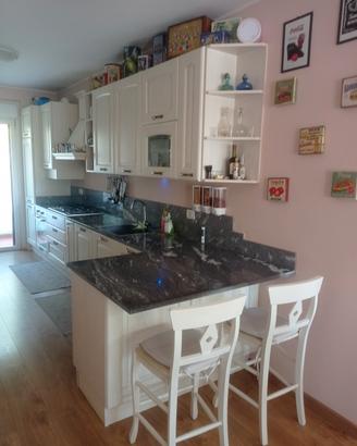 CUCINA LUBE IN MASSELLO E PIETRA NATURALE