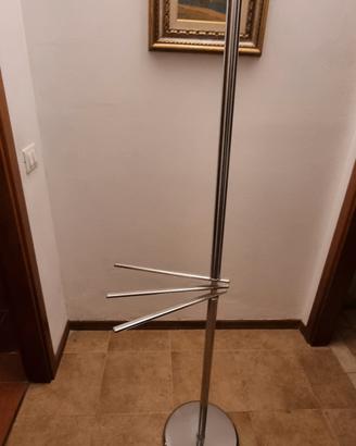 Piantana per asciugamani e accappatoio 