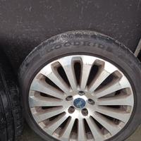 4 cerchi 17" con 2 gomme estive