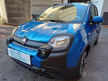 FIAT Panda Pandina Cross 1.0 FireFly Hybrid 5°P