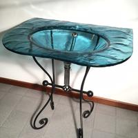 Lavabo in vetro azzurro