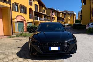 AUDI RS6 Avant 4.0 TFSI V8 quattro tiptronic