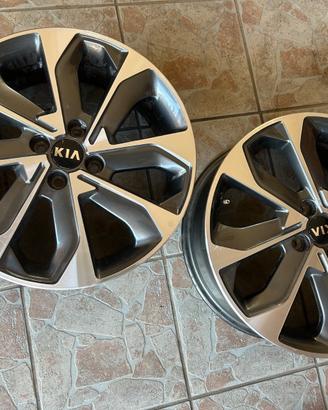 2 cerchi in lega per Kia Stonic 11/2017