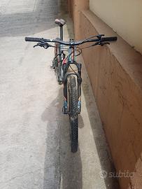 mountain bike giant