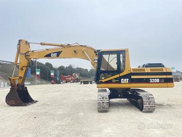 ESCAVATORE CINGOLATO CAT 320 N