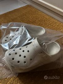Crocs nuove