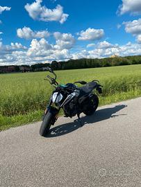 KTM DUKE 790 depotenziato (35Kw)