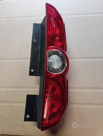 Fanale posteriore destro FIAT DOBLO del 2011