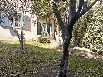 Cod.A248 Appartamento in villa