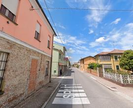 Trilocale con Cantina di Pertinenza e Posto Auto