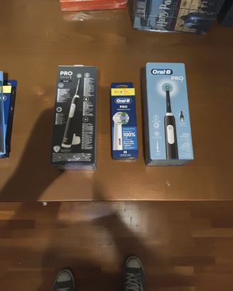 Set 2 Spazzolini Elettrici Oral-B Pro Series 1 + 5