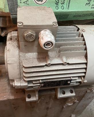 Motore trifase 1,1 KW