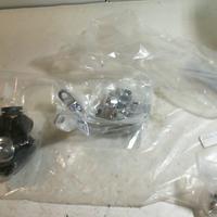 KIT ATTACCHI PARABREZZA CARNABY PIAGGIO 656074