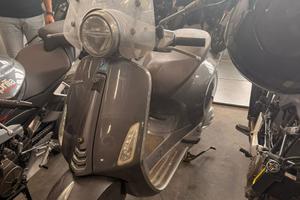 Vespa 125 touring