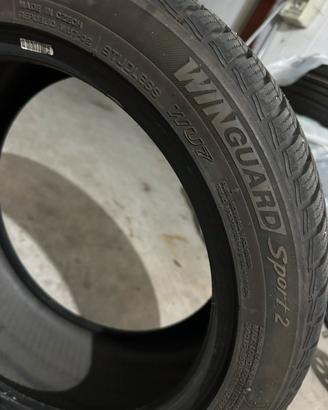 Gomme 4 stagioni 215/45 r16