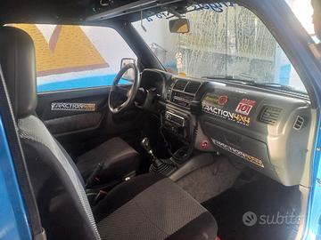 suzuki jimny off road 