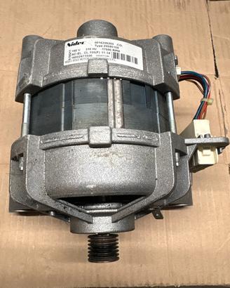Motore per lavatrice ariston Nidec model 20585108
