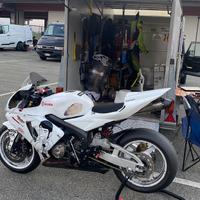 CBR 600 RR pista