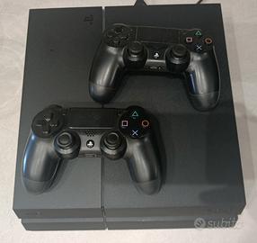 PLAYSTATION 4