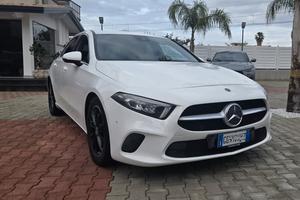 Mercedes-Benz A 180 d 1.5 DCI 115CV Sport Light au