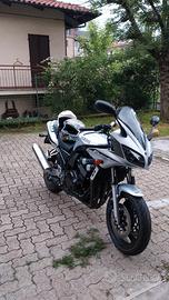 Yamaha fzs 600 fazer