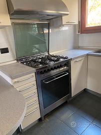 Cucina usata in buone condizioni