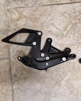 pedane arretrate bonamici bmw s 1000 r rr