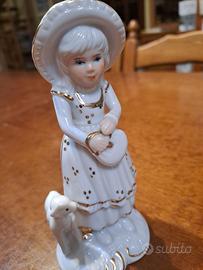 Statuina in porcellana