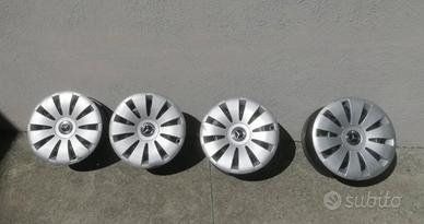 Cerchi in ferro 15" con borchie Mercedes