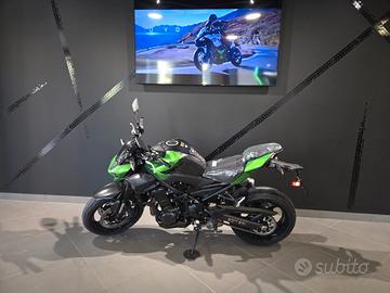 Kawasaki Z 900 My 2026 Pronta Consegna