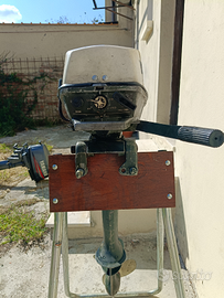 Piccolo Fuoribordo d' epoca