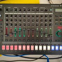 Roland tr8s drum machine