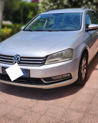 VOLKSWAGEN Passat 7ª serie - da Riparare