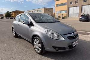 Opel Corsa 1.2 3 porte