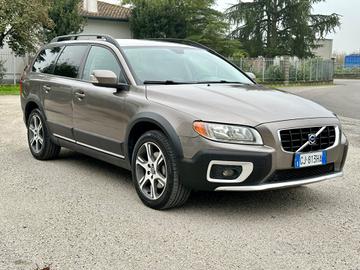 Volvo XC 70 XC70 D5 AWD Momentum