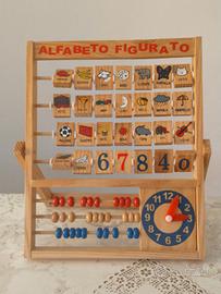 Alfabeto figurato in legno