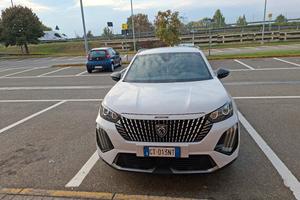 peugeot 2008 1.2 101cv allure  2024