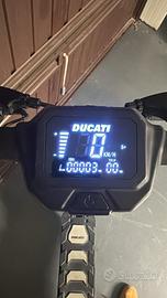 Monopattino scrambler