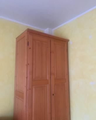 Armadio legno massello